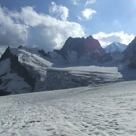 Snow and ice on Mount Elbrus