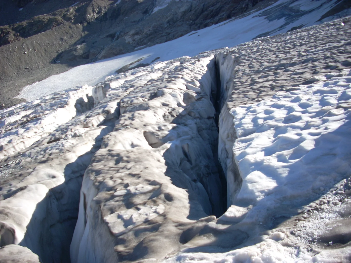 Cracks on the ice