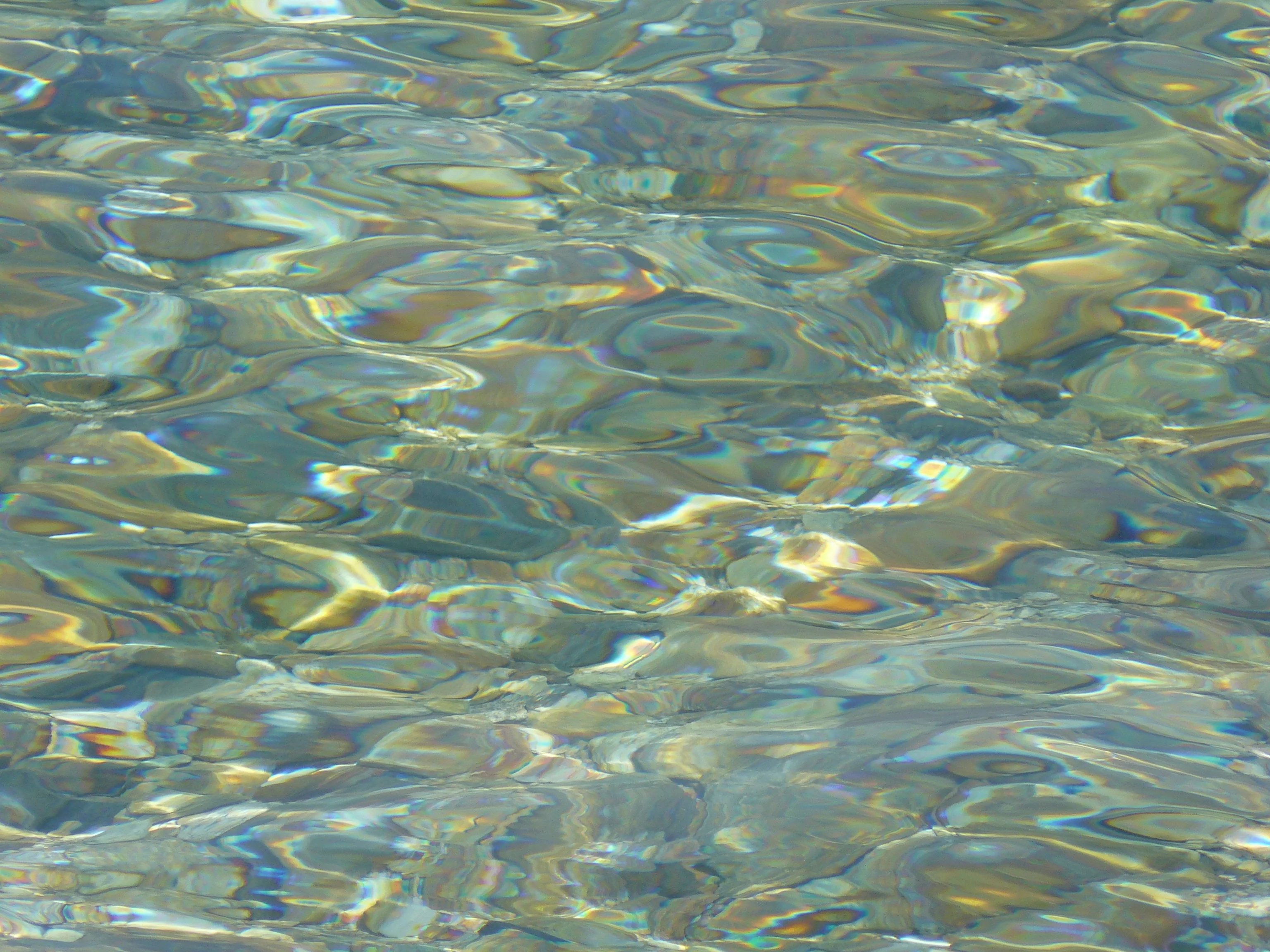 Refractive caustic network
