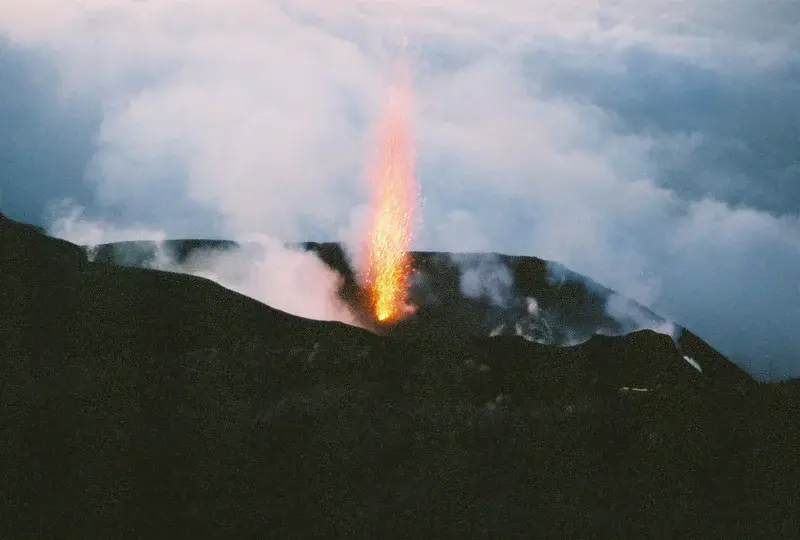 Strombolian eruption