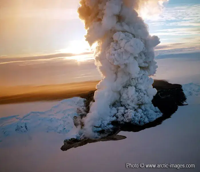Steam rising from Grimsfjall volcanic eruption in 1998, Vatnajokull Ice Cap, Iceland