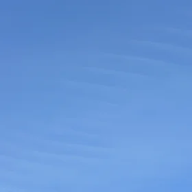 Gravity waves in cirrus clouds