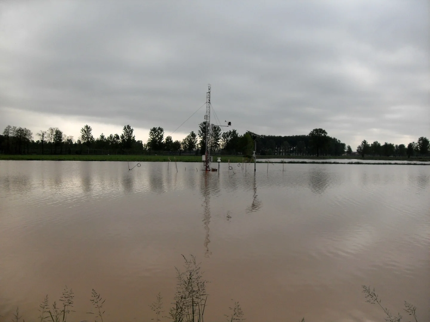 Heavy Precipitation, Flood and Measurements