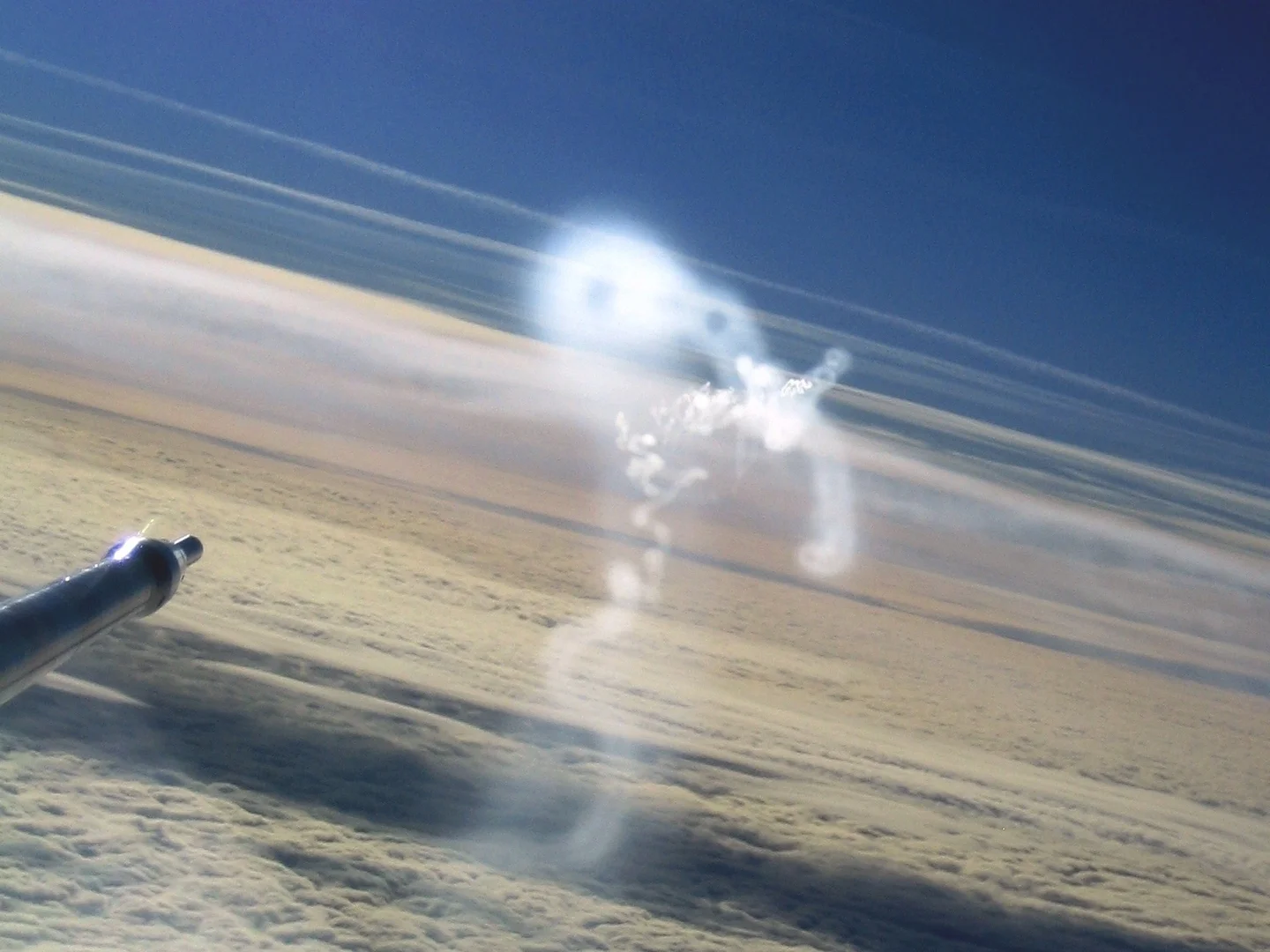 Contrail rings detected with the research aircraft Falcon