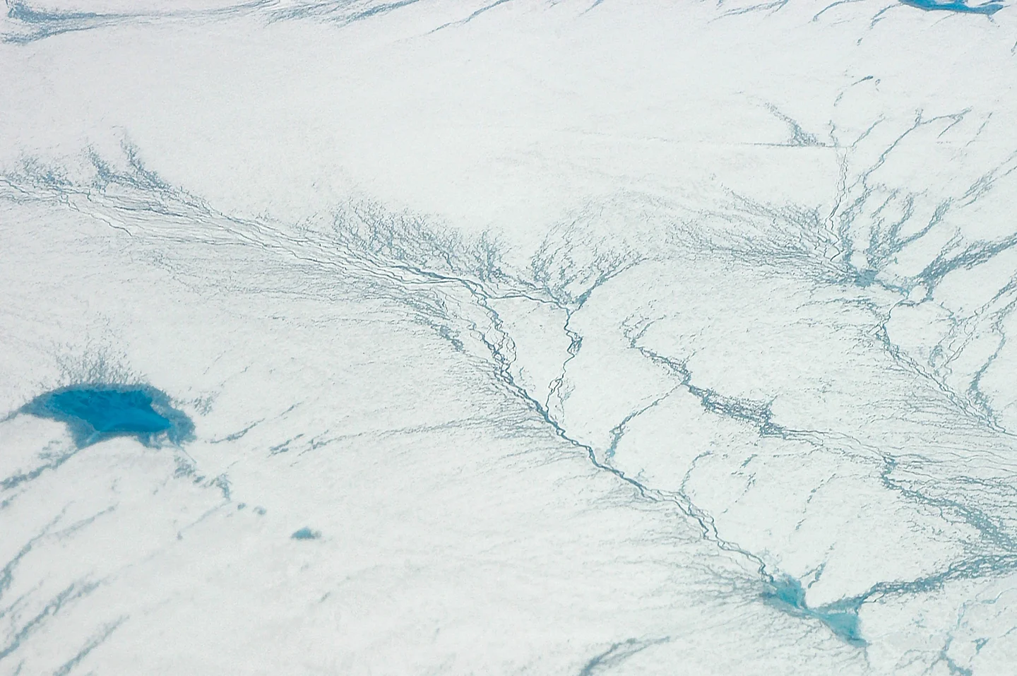 Glacier rivers and lakes
