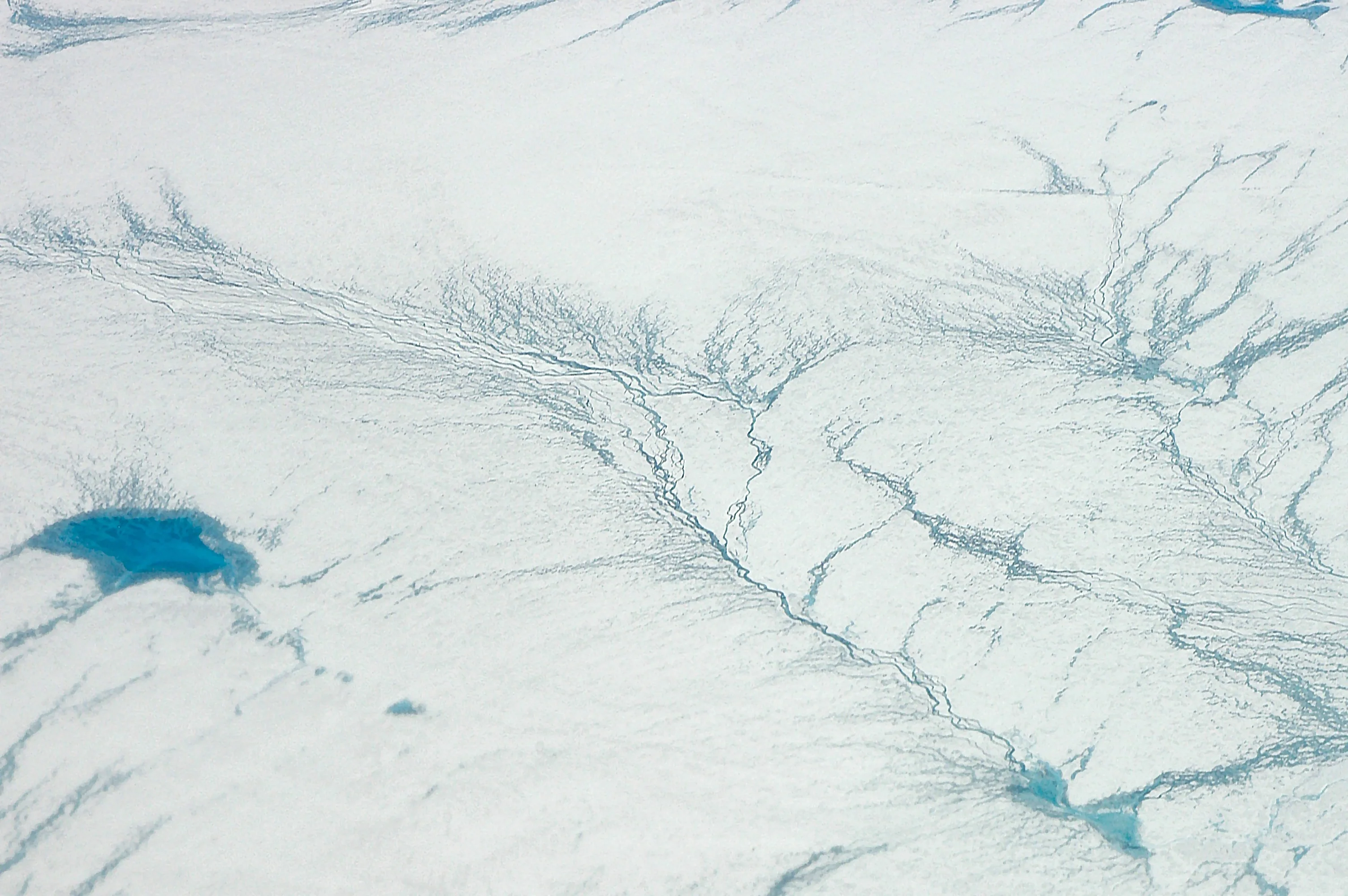 Glacier rivers and lakes