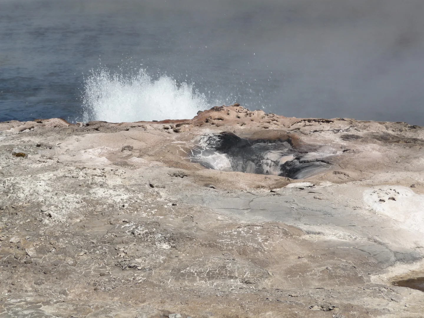 A small Geyser's eruption