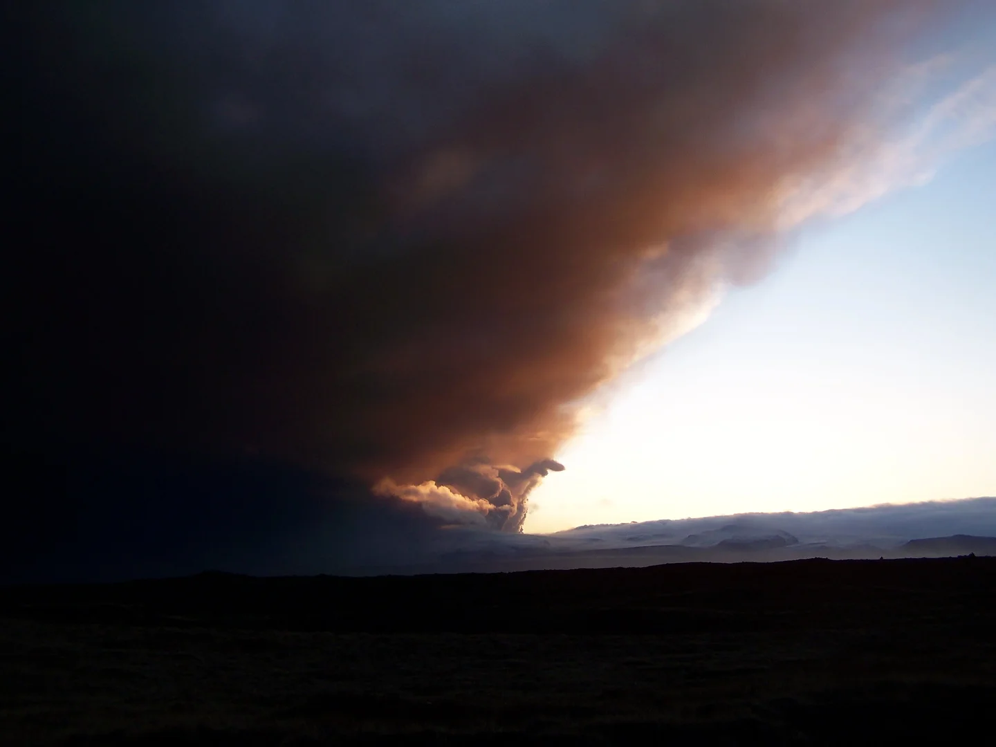 Ash cloud of Eyjafjallajökull (Iceland)