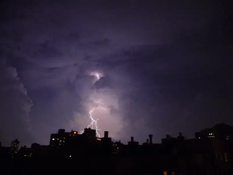 Lightning strikes in NYC during the big storm of 2009