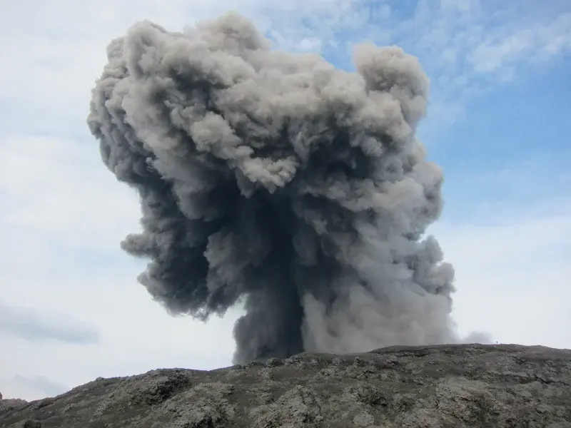 Eruption of Suwanosejima volcano, Japan