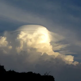 Cumulonimbus-lenticularis