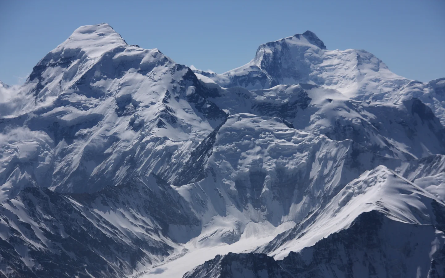 Ismoili Somoni Peak