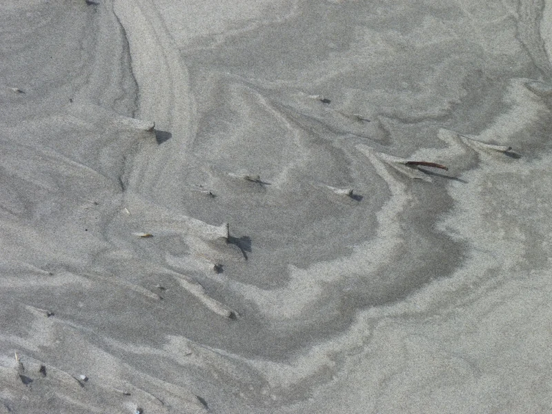 Patterned sand