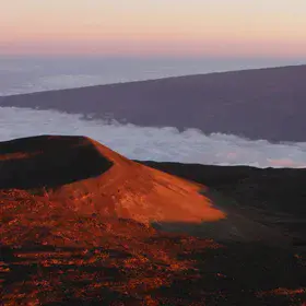 Mauna Loa and Puu Waiau
