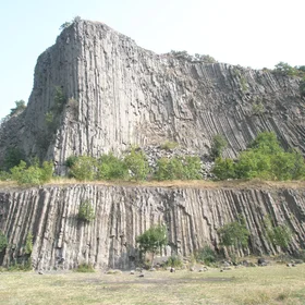 Columnar jointed volcano