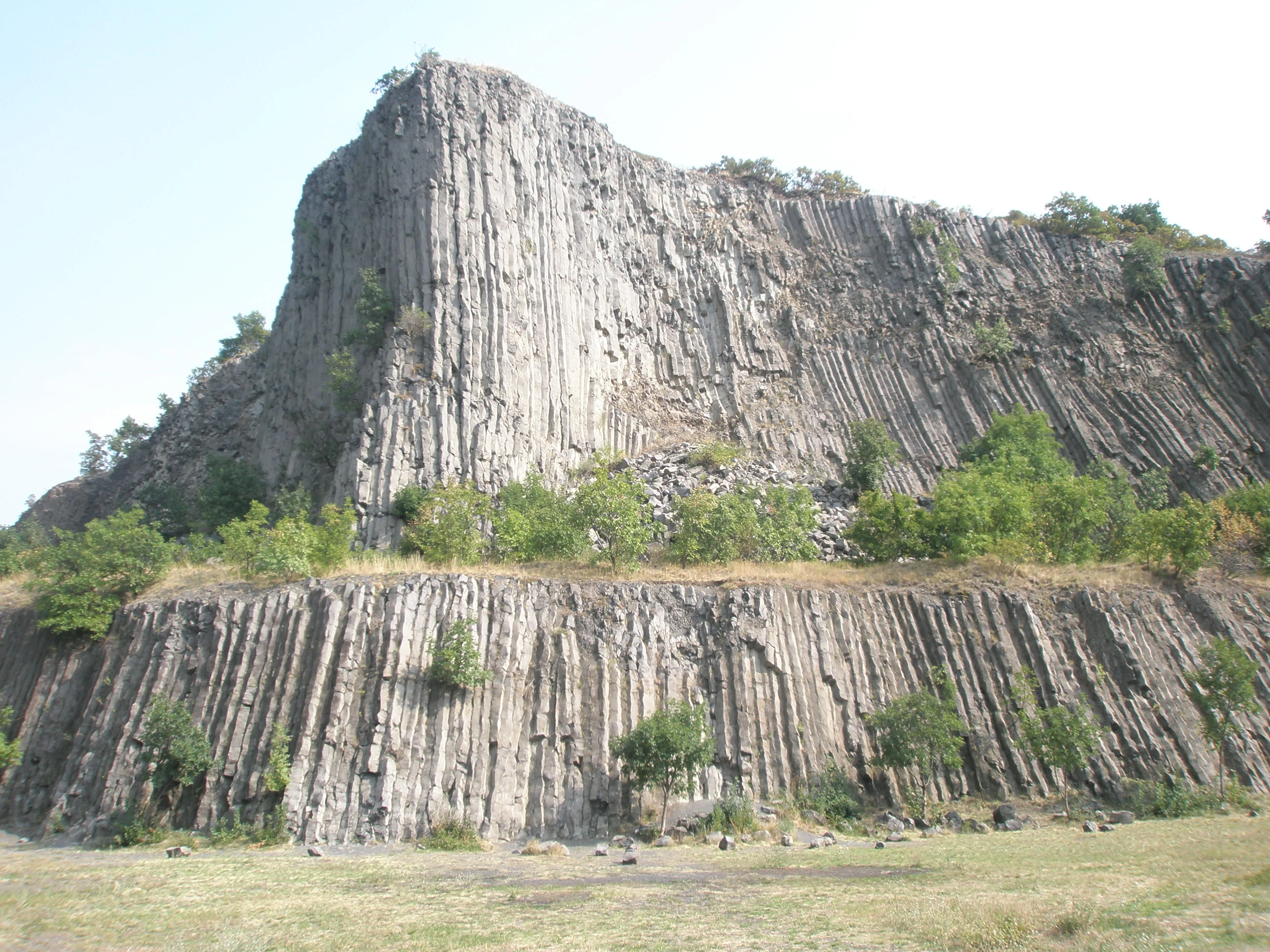 Columnar jointed volcano