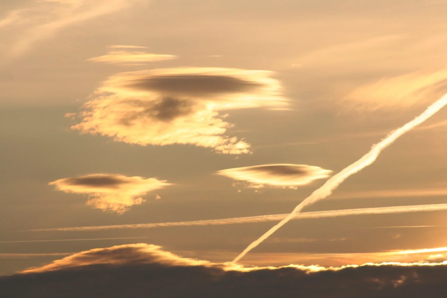 Lenticularis over Switzerland