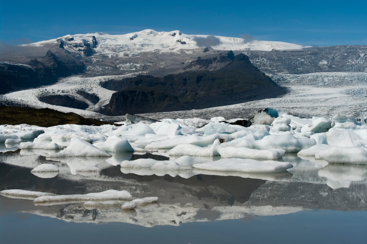 Fjallsjökull after the 2011 Grímsvötn eruption