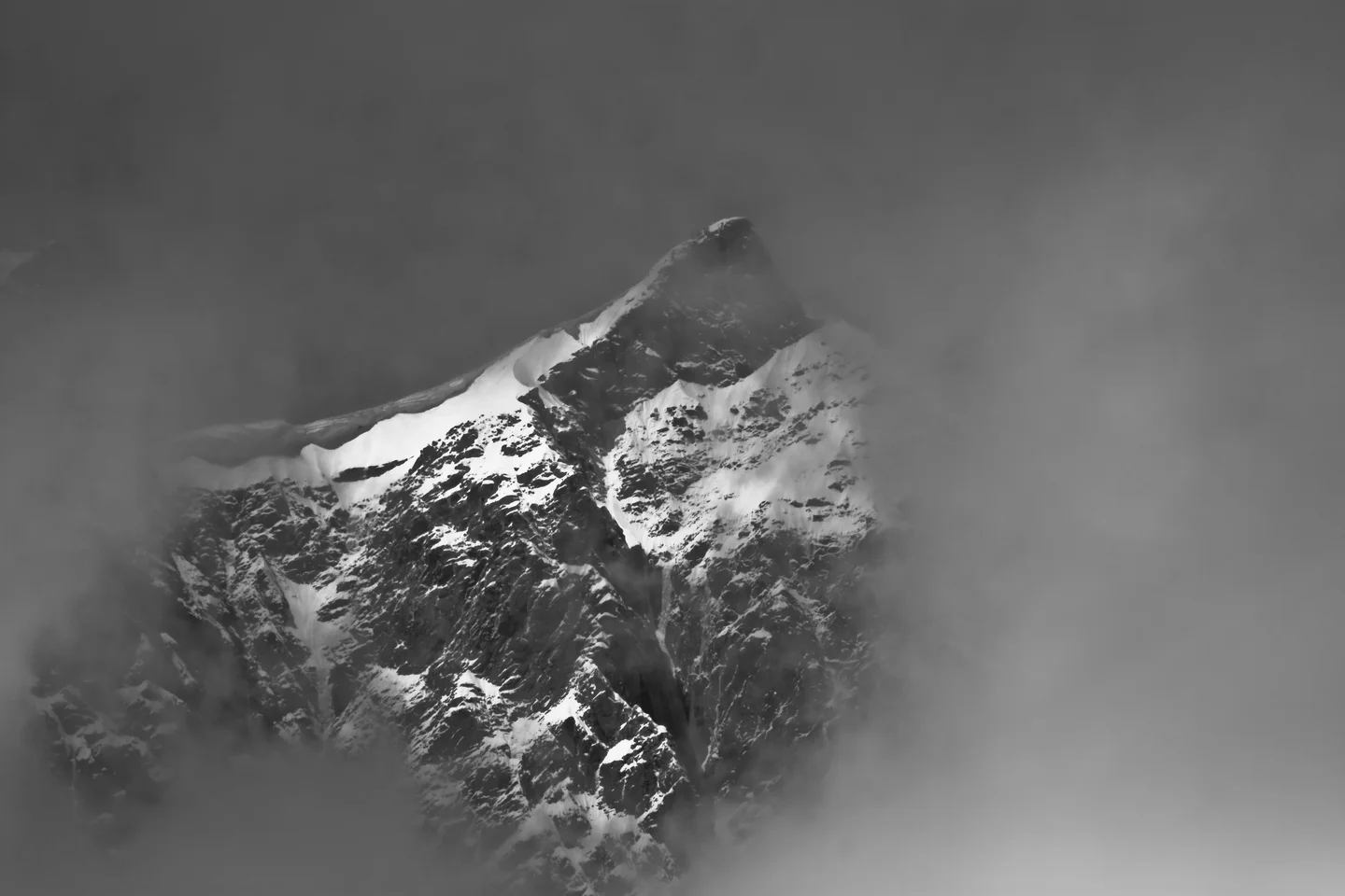 Mont Maudit appears from the clouds