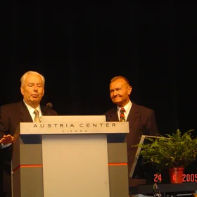 Award to H. Wänke