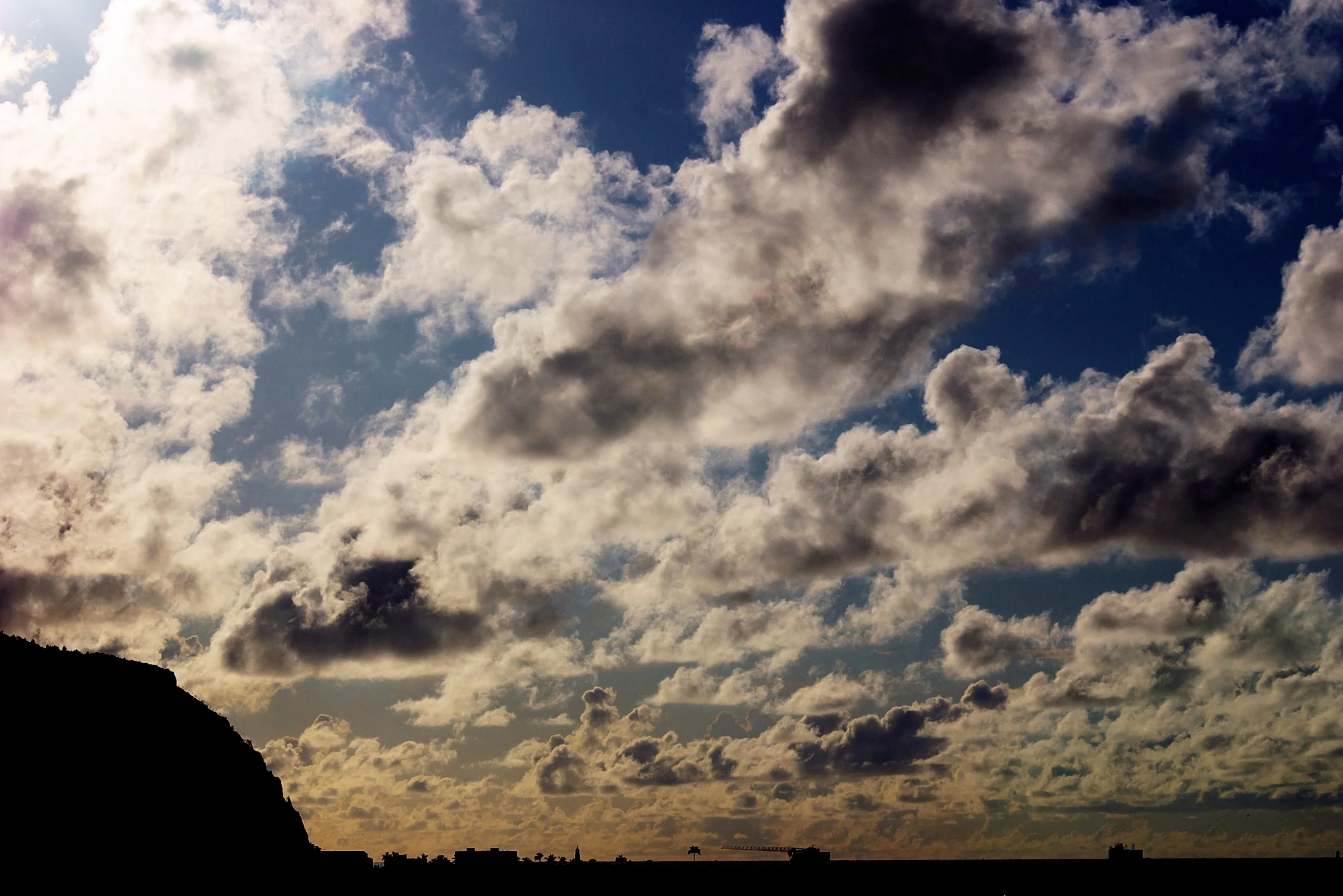 Tropical cumulus clouds