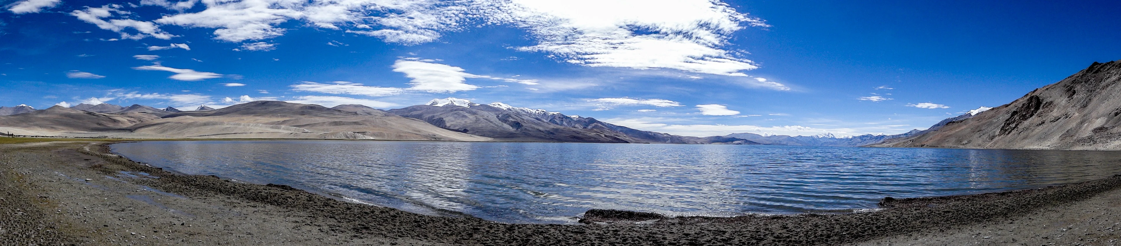 Panoramic view of Lake Tso Moriri, India