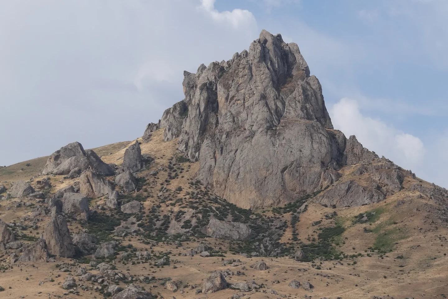 Mount " Beshbarmag "