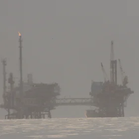 Oil platform