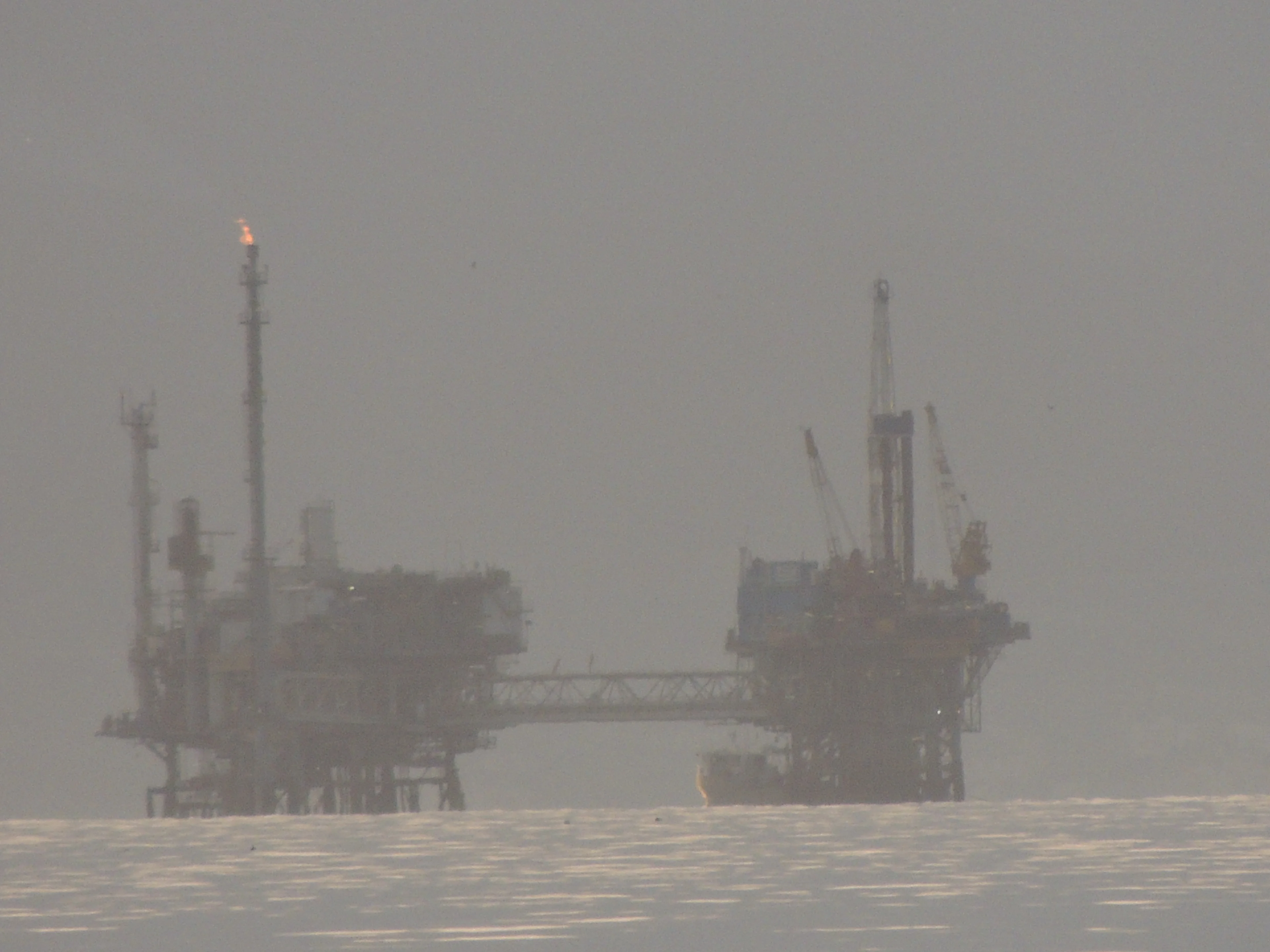 Oil platform
