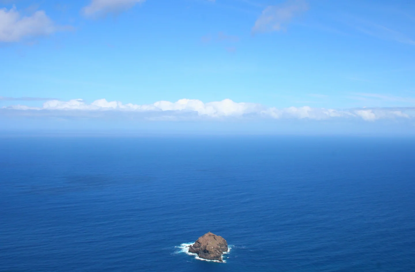 Floating rock, Canary Islands
