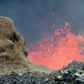 Pu'u O'o getting excited