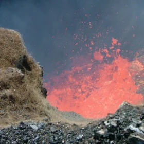 Pu'u O'o getting excited