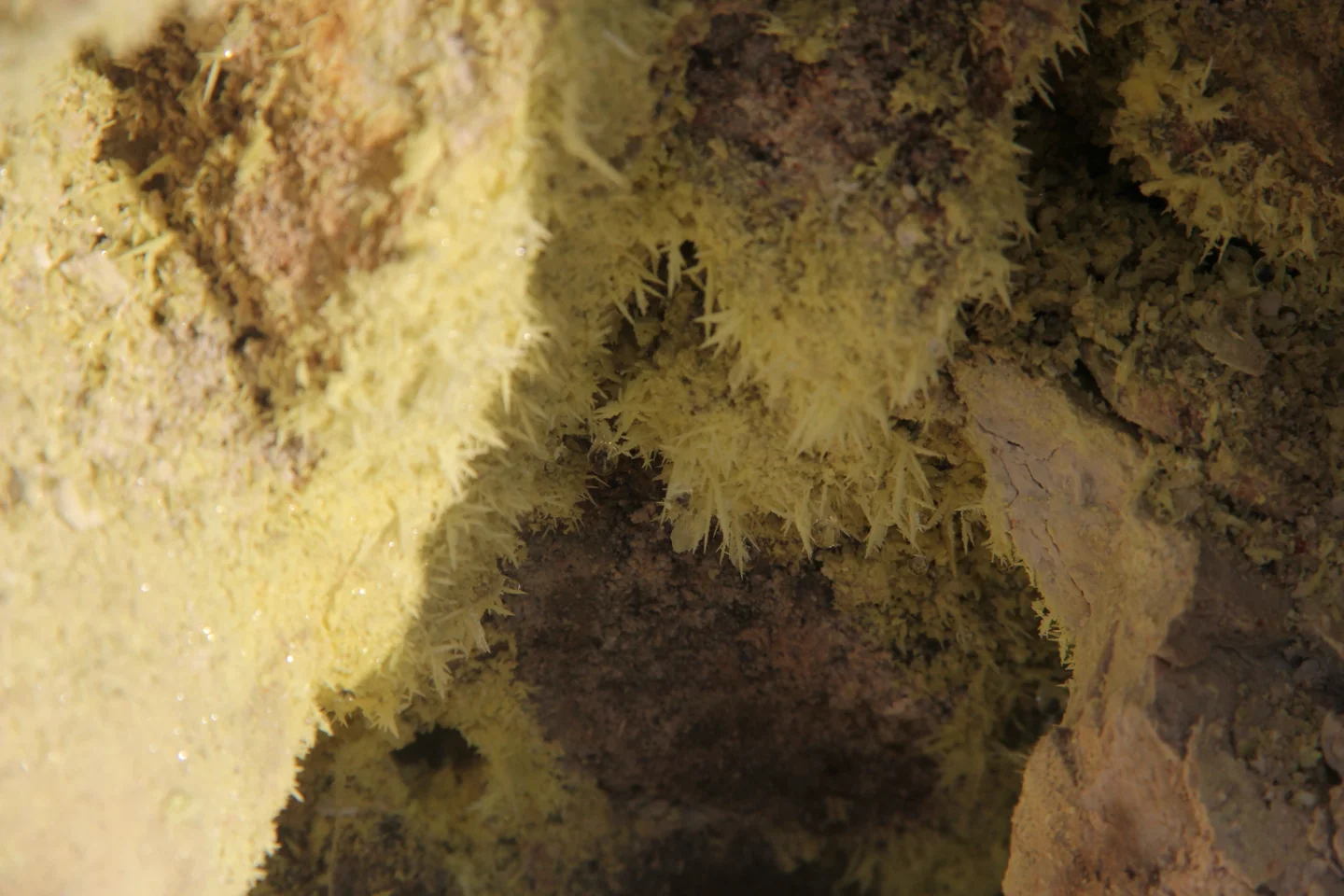 Sulfer Crystals 