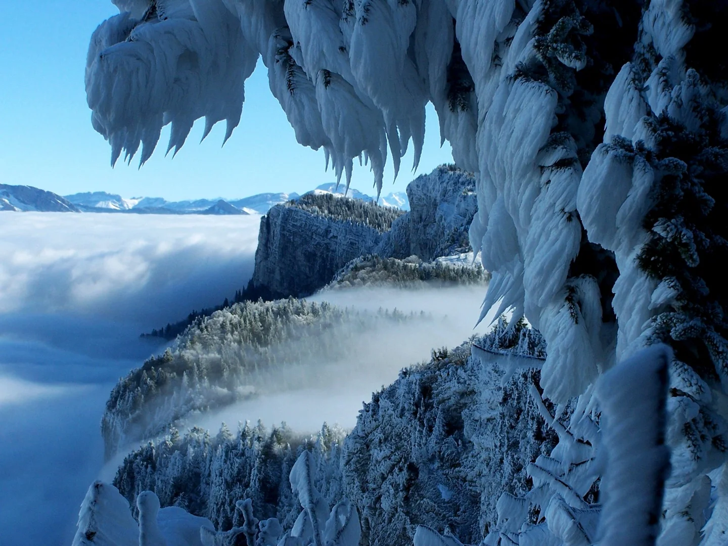 Cloud overflow