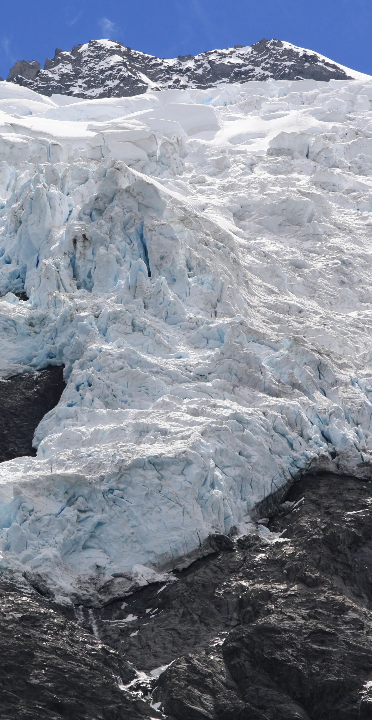 Rob Roy glacier beneath twin peaks