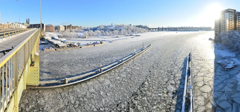 Broken ice route