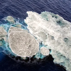 Sea water discolored by El Hierro submarine eruption