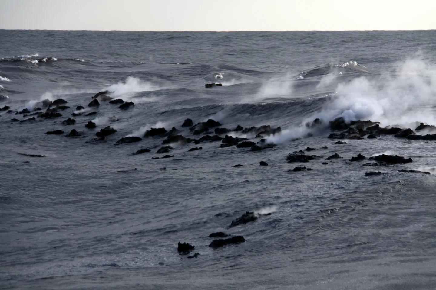 Lava balloons in El Hierro submarine eruption