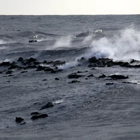 Lava balloons in El Hierro submarine eruption