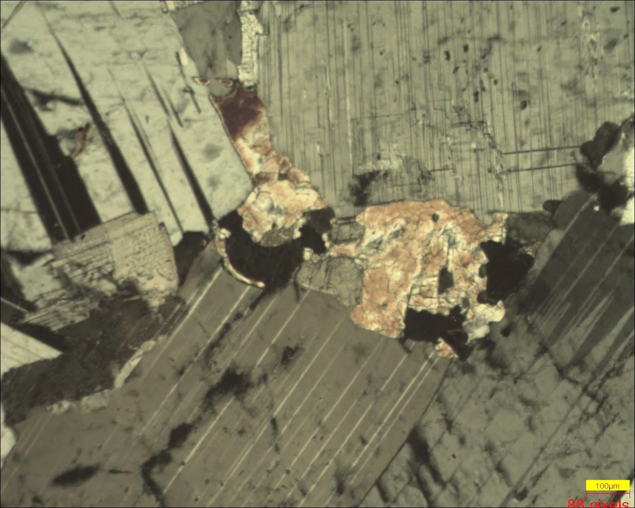 Plagioclases and pyroxens in a gabbro