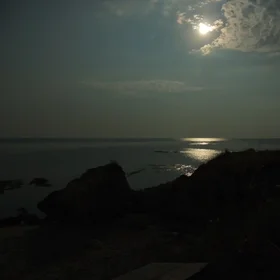 August full moon by the sea