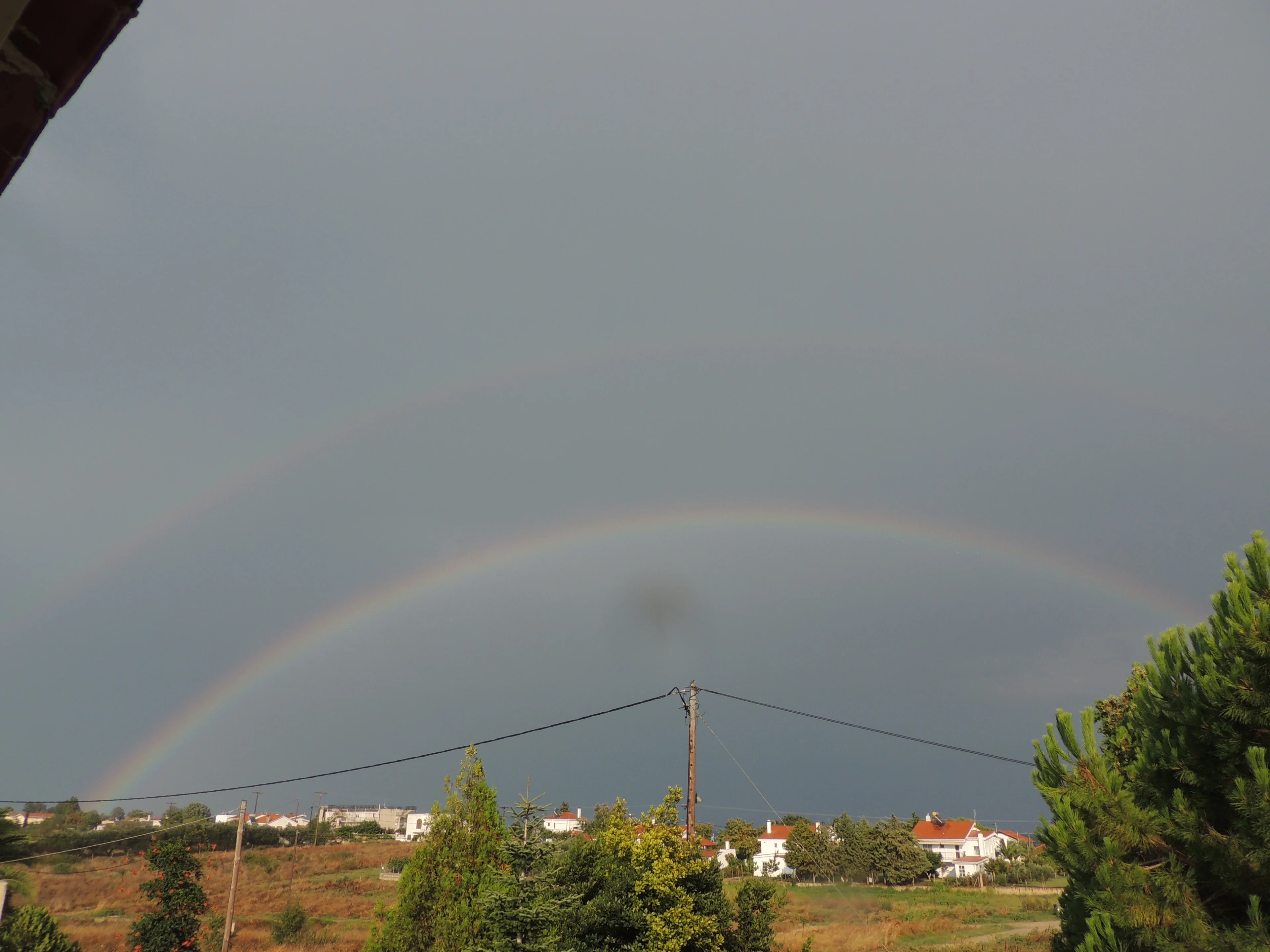 Double rainbow with Alexander's band