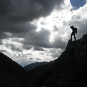 Flying Rocks 