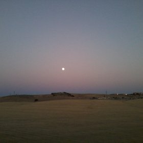 Sun or Moon? It is a Full moon rising on Bouira city