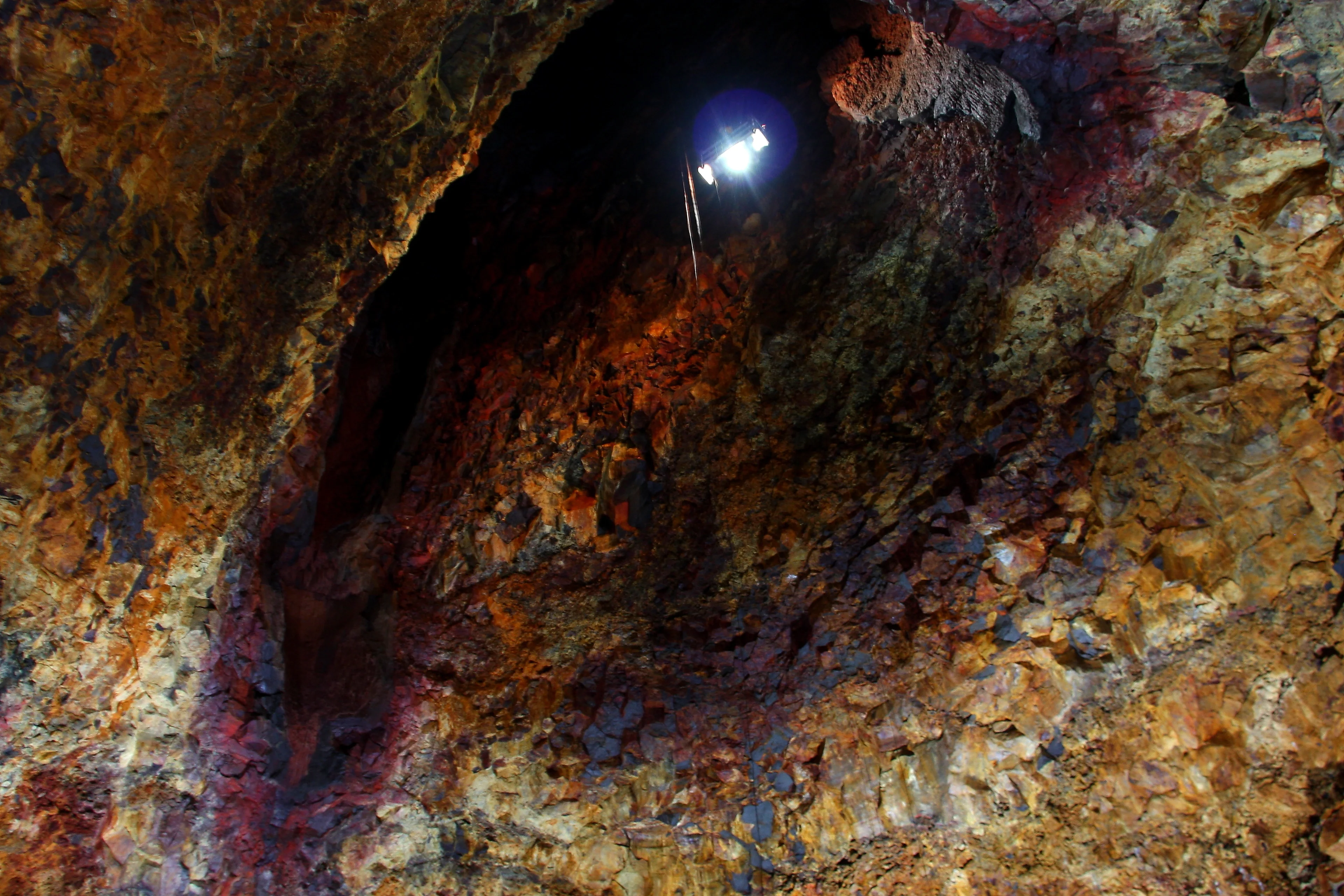 Within the magma chamber of Thrihnukagigur