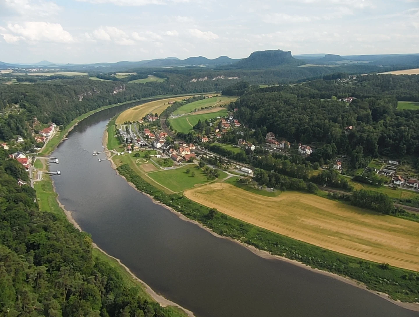 The nature organization of the river system