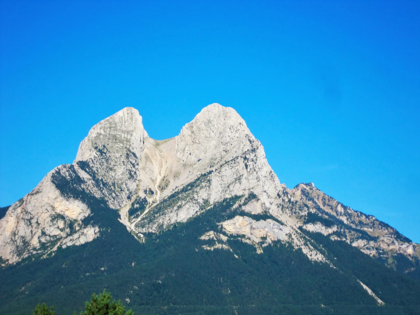 Two-peak-mountain (Pedraforca)