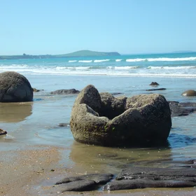 Moeraki Boulders