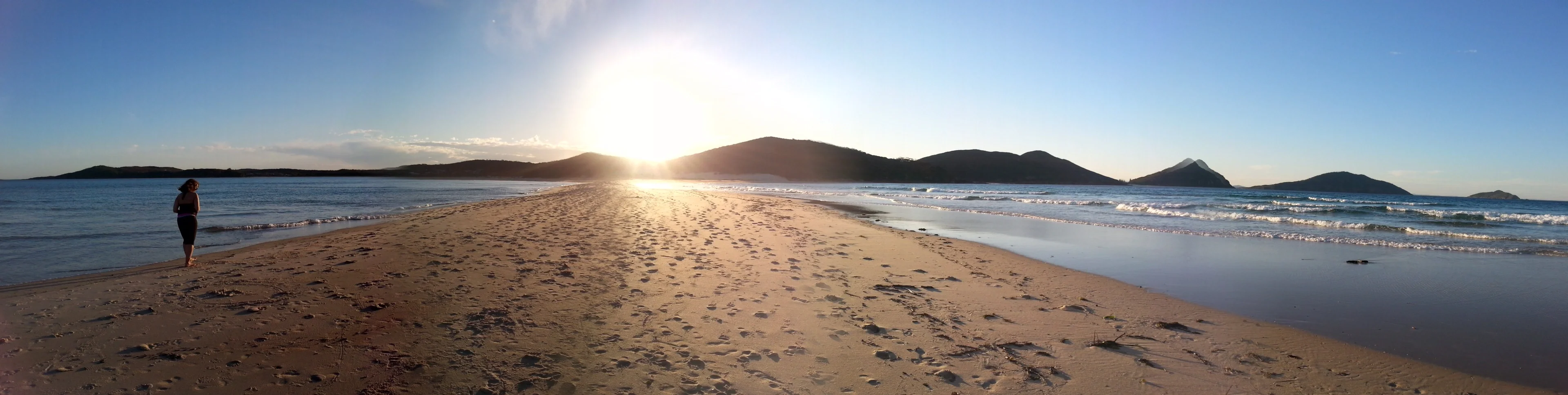 Spit to island at the coast of NSW, Australia
