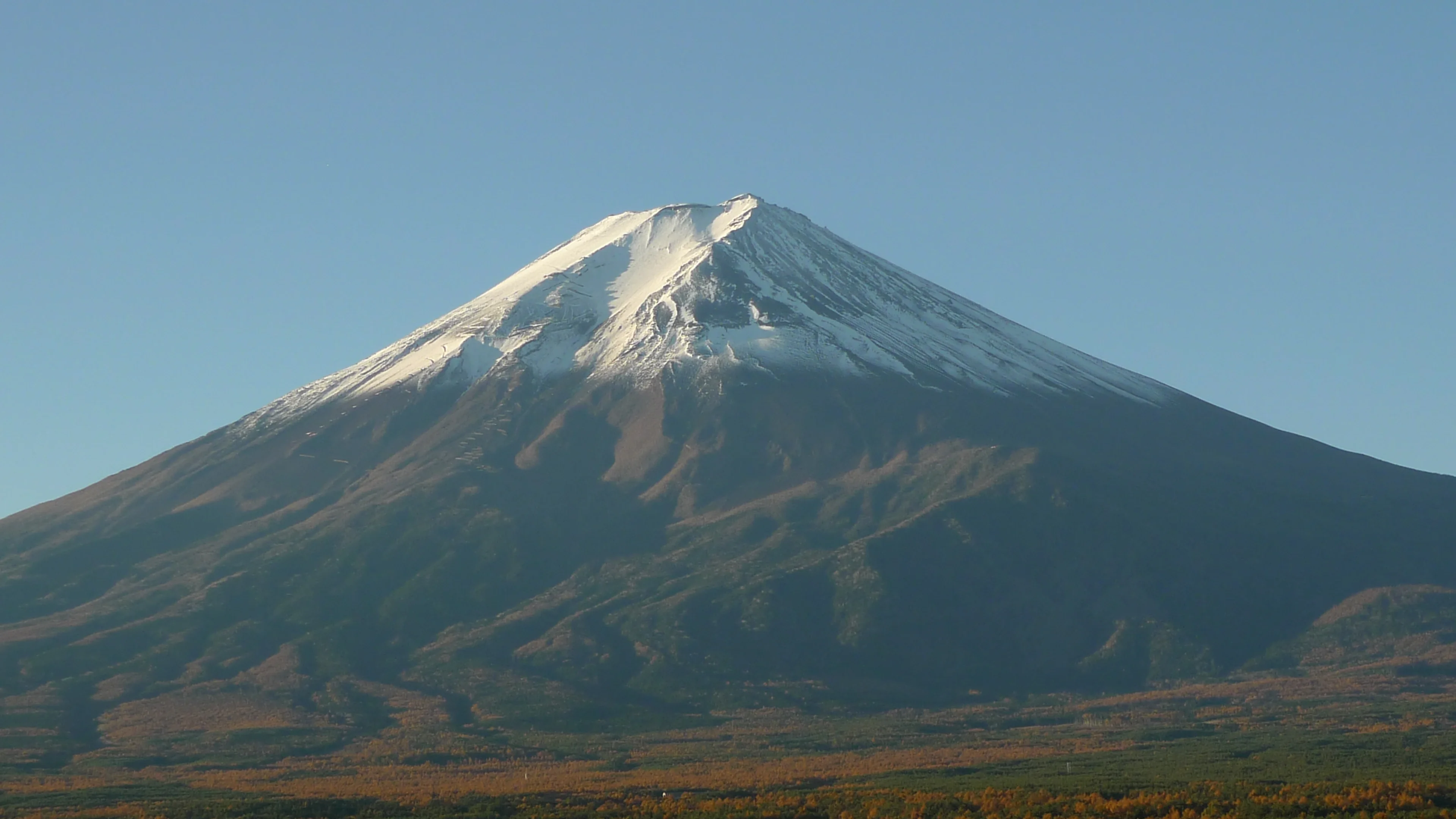 Mt. Fuji sunrise on a clear day